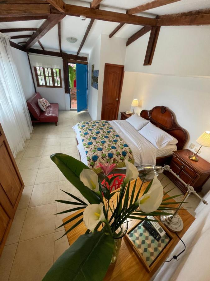 Iguanazu Bed & Breakfast 과야킬 외부 사진