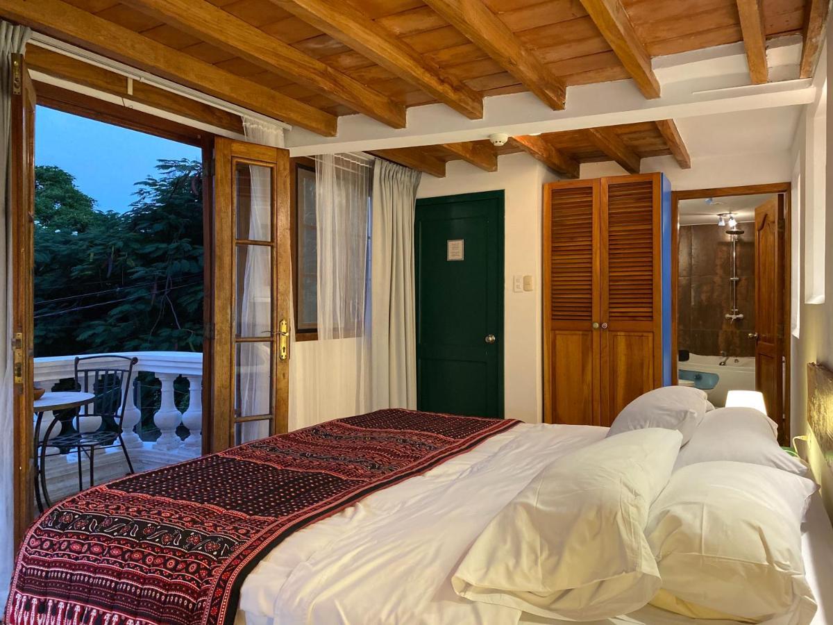 Iguanazu Bed & Breakfast 과야킬 외부 사진