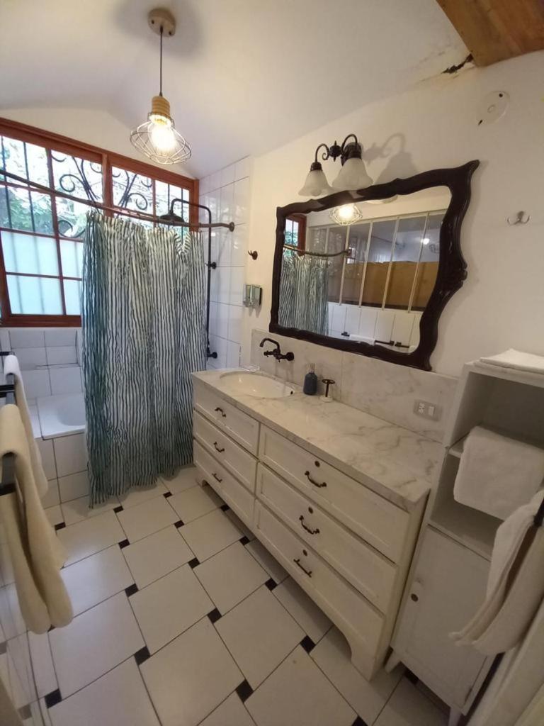 Iguanazu Bed & Breakfast 과야킬 외부 사진