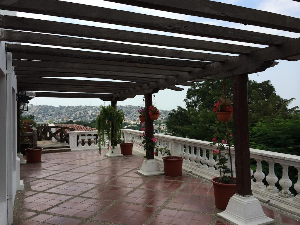 Iguanazu Bed & Breakfast 과야킬 외부 사진